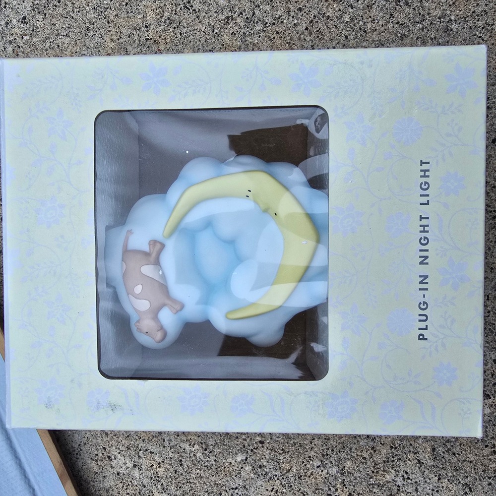 Michel & Co Mother Goose Porcelain Night Light Cow Jumped Over Moon 50350
